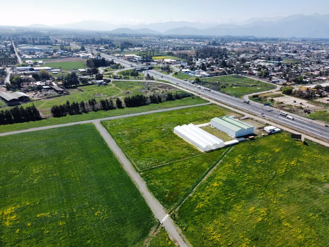 TERRENO de 11.000 m2 Aprox, en sector Agroindustrial, Alta Plusvalía, Privilegiada ubicación.