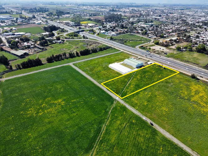 TERRENO de 11.000 m2 Aprox, en sector Agroindustrial, Alta Plusvalía, Privilegiada ubicación.
