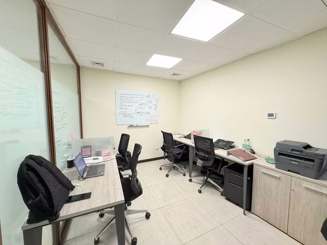 Vende Oficina en Moderno Edificio (149748)