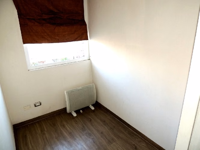 VENDO DEPTO AMOBLADO IMPECABLE, EXCELENTE CONECTIVIDAD