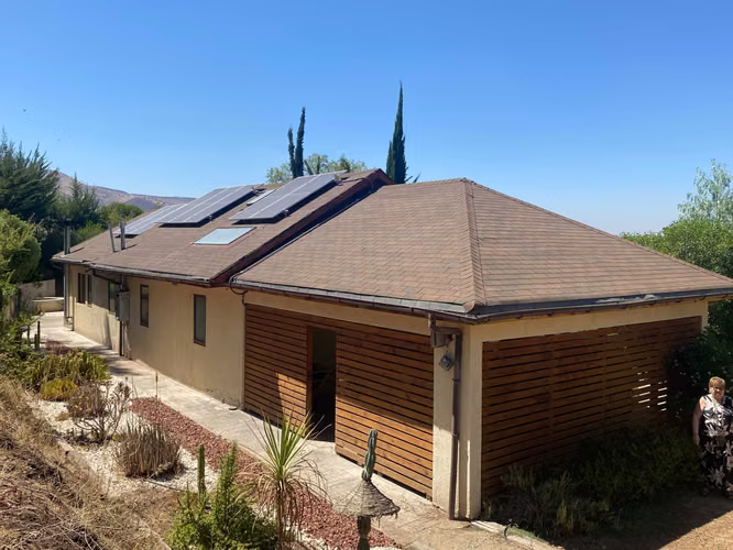 Hermosa parcela con 2 casas condominio Lampa (149756)