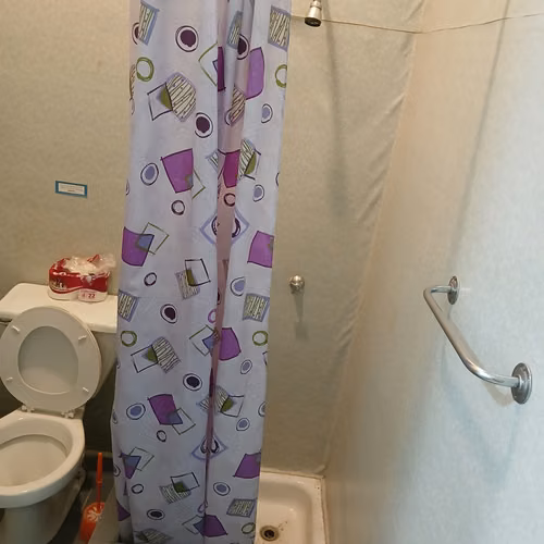 ARRIENDO OFICINA 5 PRIVADOS BAÑO PASOS CENTROS DE SALUD - Imagen 13