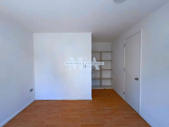  EXCLUSIVA CASA REMODELADA EN VENTA – CONDOMINIO LAGUNA NORTE, LAMPA - Imagen 10