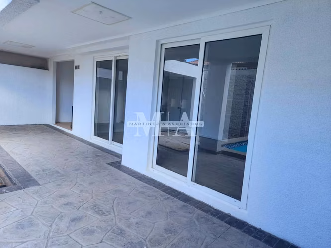  EXCLUSIVA CASA REMODELADA EN VENTA – CONDOMINIO LAGUNA NORTE, LAMPA - Imagen 21