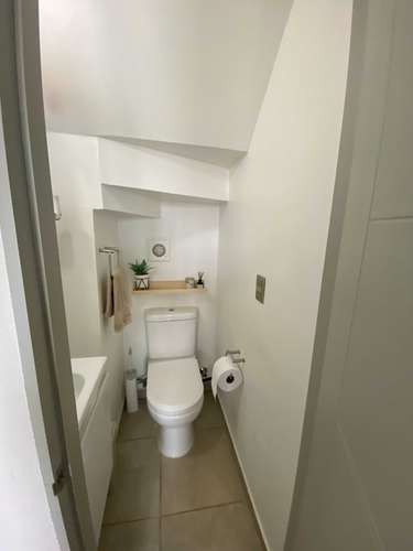 Casa Luminosa Ideal para Inversión (149868) - Imagen 12
