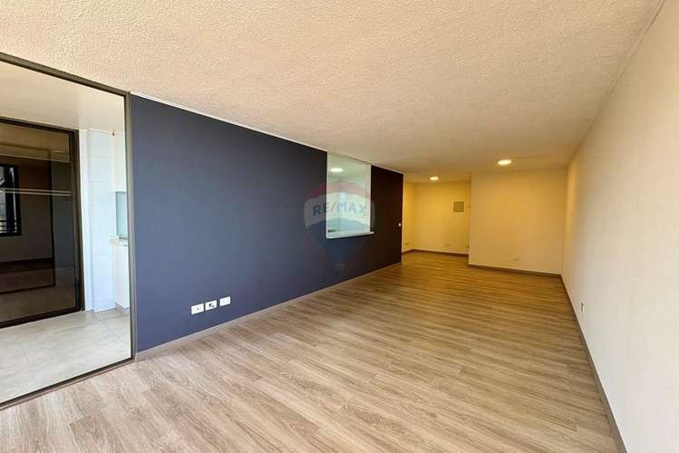 Depto remodelado sector sur con vista al mar - Imagen 2