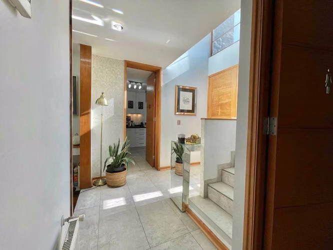 Mediterránea 4 Dormt. (2 Suites) + Servicios/ (149006)