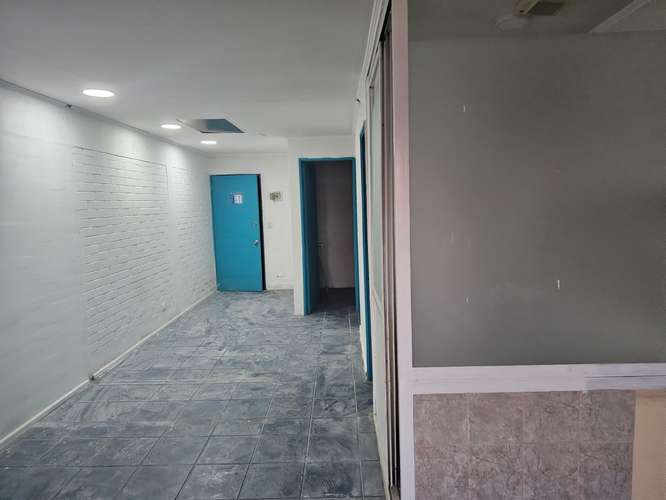 Oficina lista para trabajar en zona estratégica – excelente precio