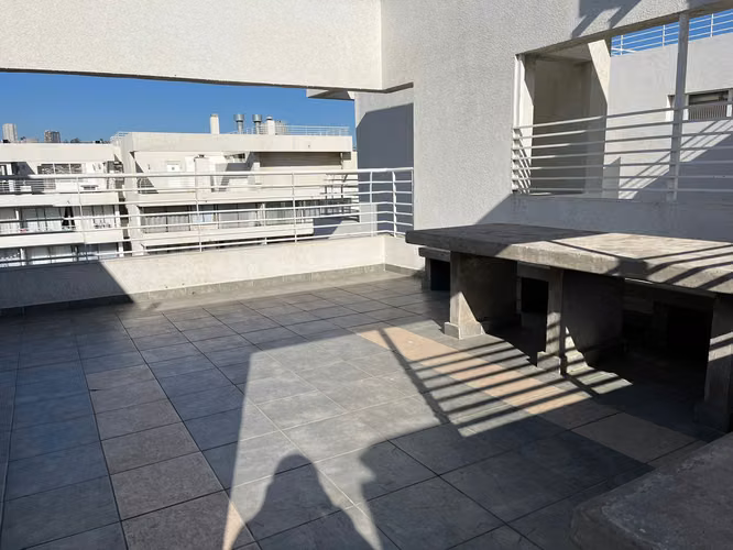 Departamento 2 dormitorios en arriendo, Av. Colón, Valparaíso.