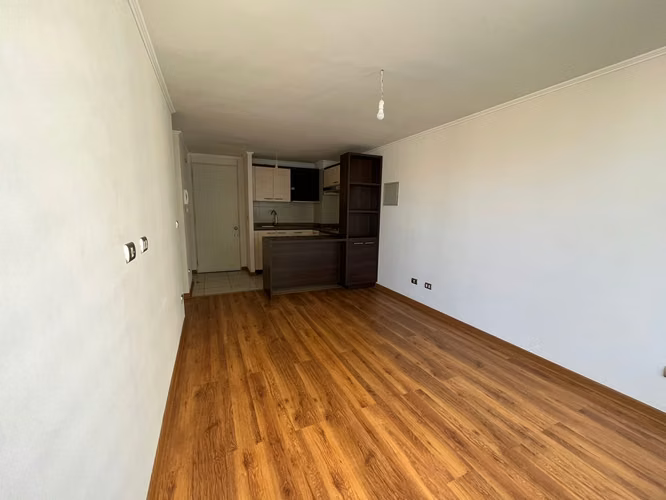 Departamento 2 dormitorios en arriendo, Av. Colón, Valparaíso.