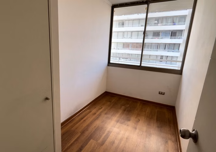 Departamento 2 dormitorios en arriendo, Av. Colón, Valparaíso.