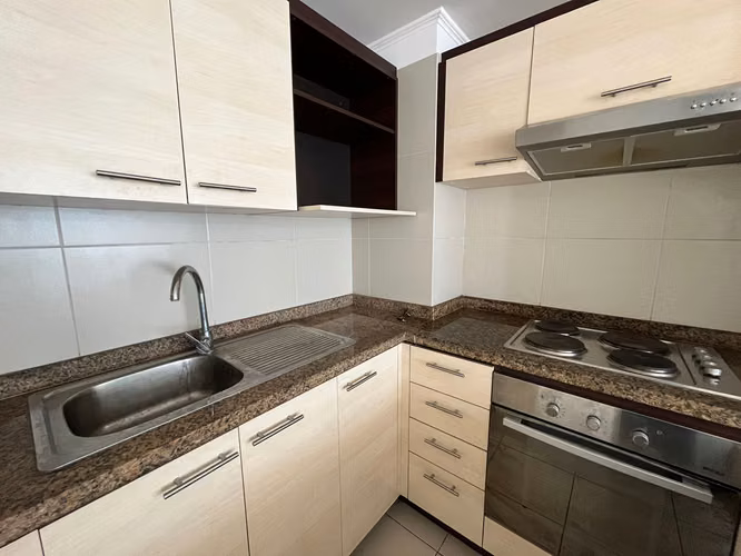 Departamento 2 dormitorios en arriendo, Av. Colón, Valparaíso.