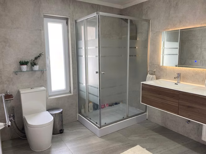 Amplia casa 5D,4B, piscina, 8 estacionam (149904)