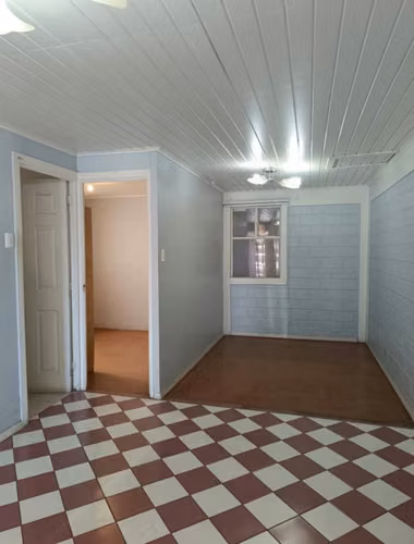 SE VENDE CASA EN CORONEL (UN PISO)