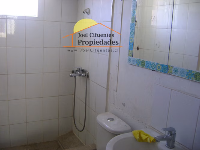 Departamento en 2do piso, 2 dormitorios. Cod-2410