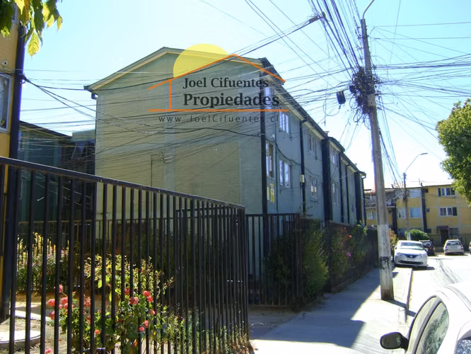 Departamento en 2do piso, 2 dormitorios. Cod-2410