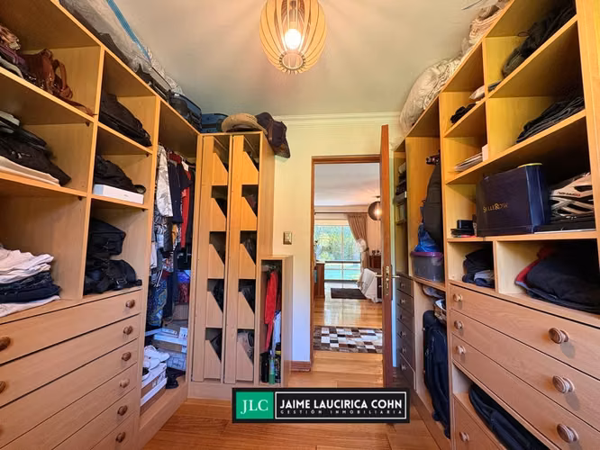 Exclusiva casa en venta, en Los Ángeles