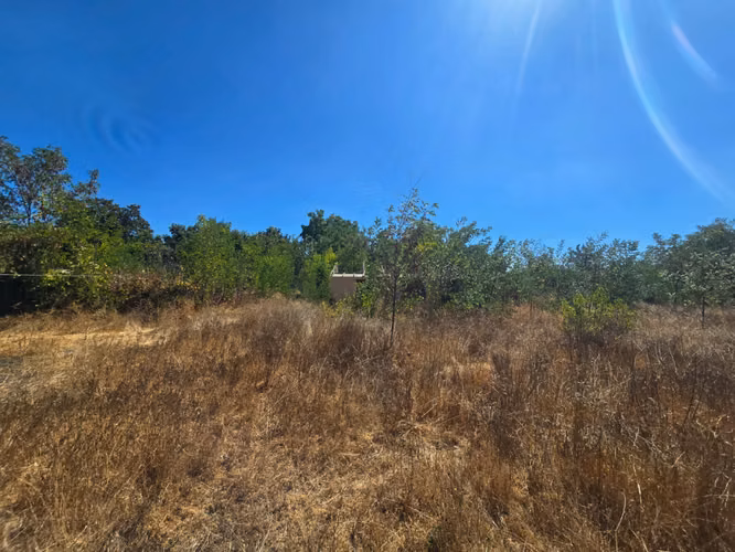 SE VENDE TERRENO URBANO