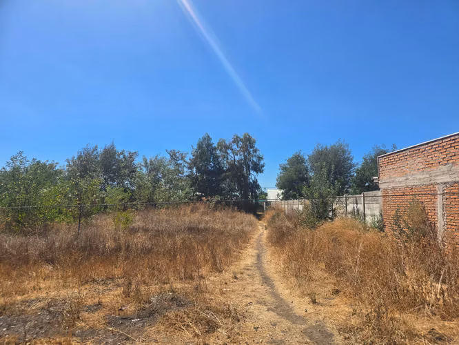 SE VENDE TERRENO URBANO