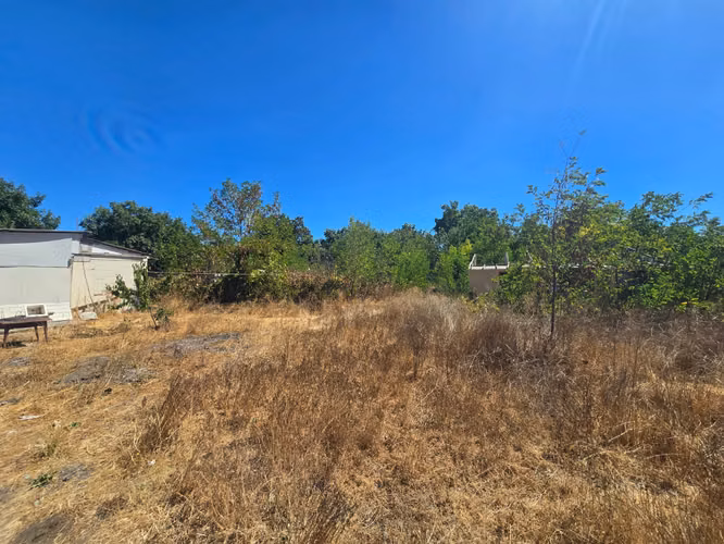SE VENDE TERRENO URBANO