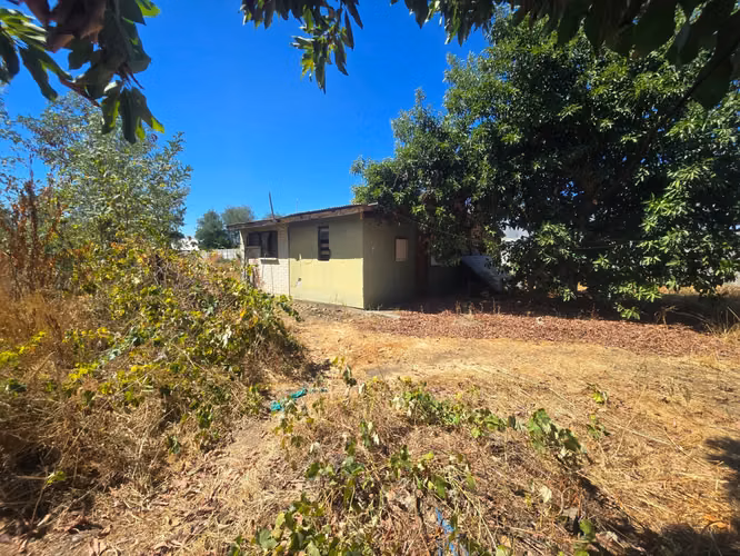 SE VENDE TERRENO URBANO