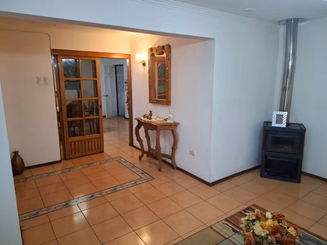 Local Comercial y casa, en Ramón Olate