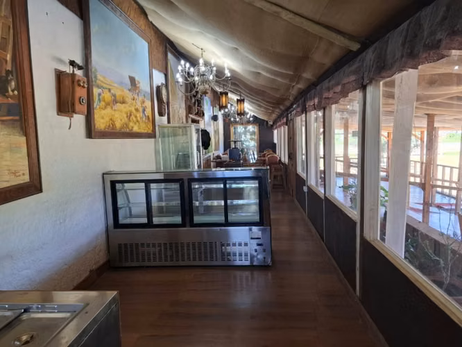 Local Comercial con Casa, ubicado en Sector Capilla Palacios