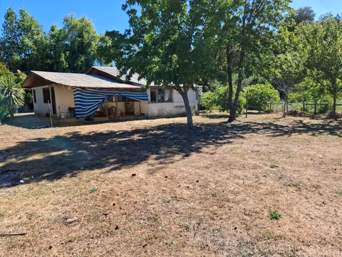 Casa y Parcela de 1 Hectárea en sector San Antonio Encina