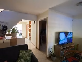 Casa de Dos Pisos, en Villa  Valle Alborada