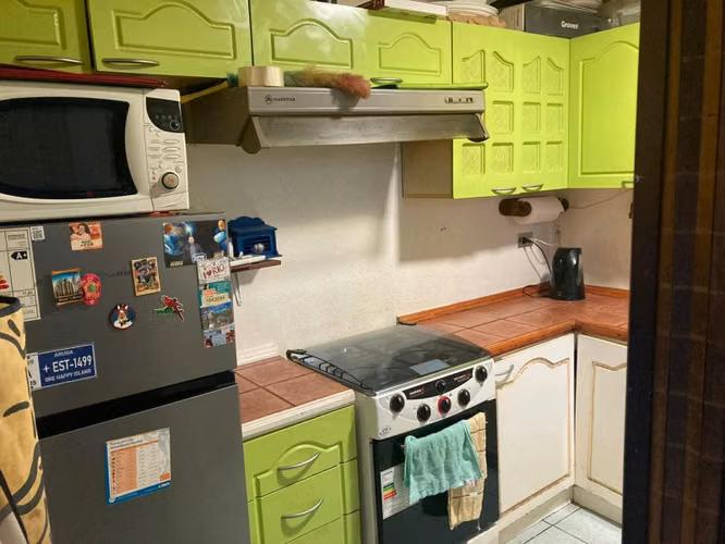 Casa de un piso, en Calle Yerbas Buenas