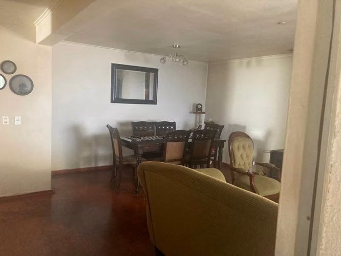 Casa de un piso, en Calle Yerbas Buenas