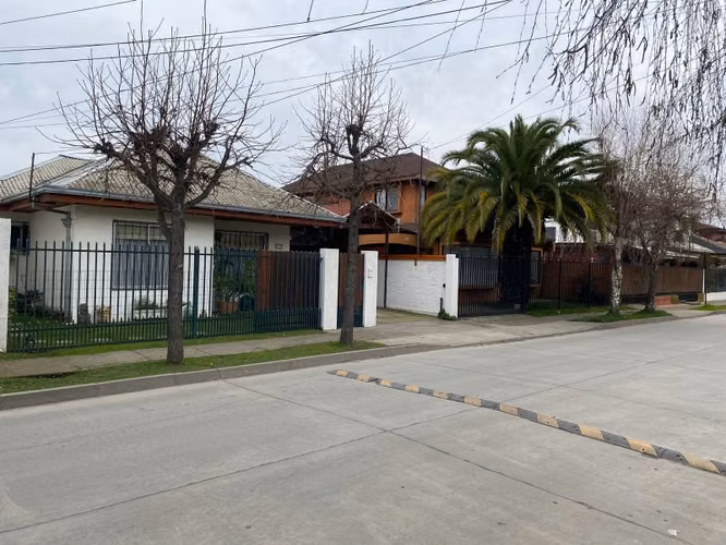 Casa de un piso, en Calle Yerbas Buenas