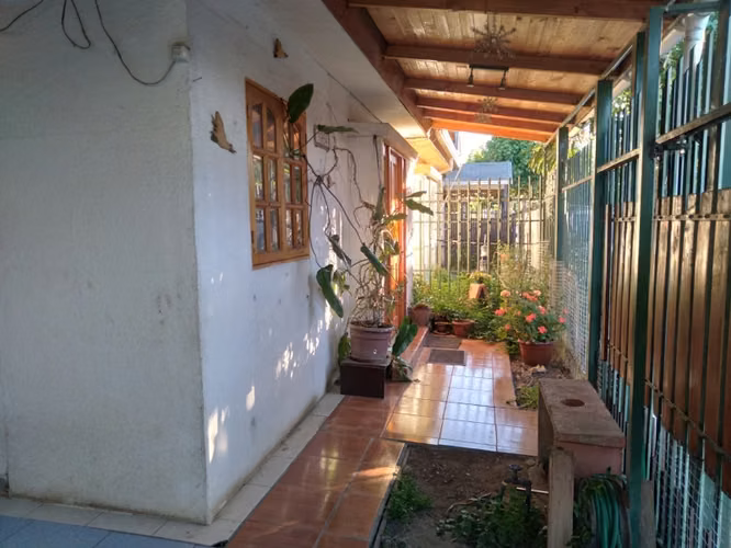 Casa de Dos Pisos, en Villa Maria del Valle - Imagen 4