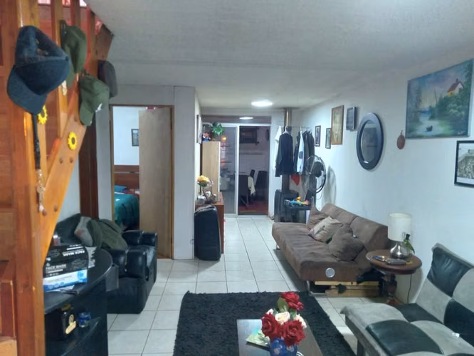 Casa de Dos Pisos, en Villa Maria del Valle - Imagen 6
