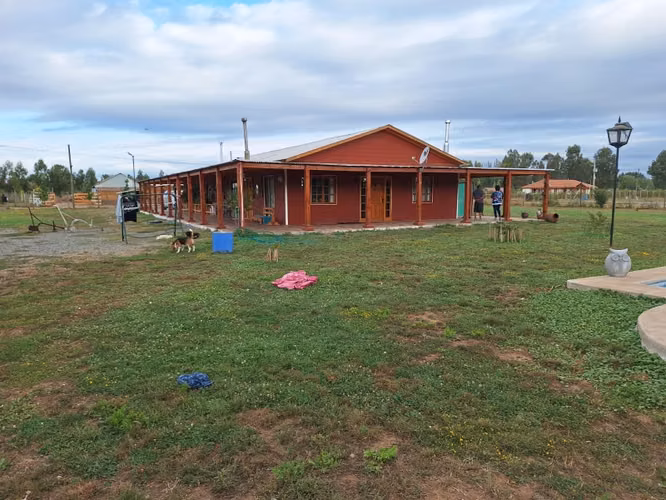 Casa y Parcela de Media Hectárea en Yerbas Buenas
