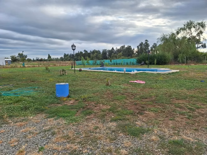 Casa y Parcela de Media Hectárea en Yerbas Buenas