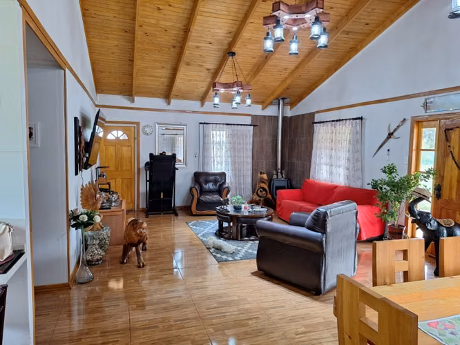 Casa y Parcela de Media Hectárea en Yerbas Buenas