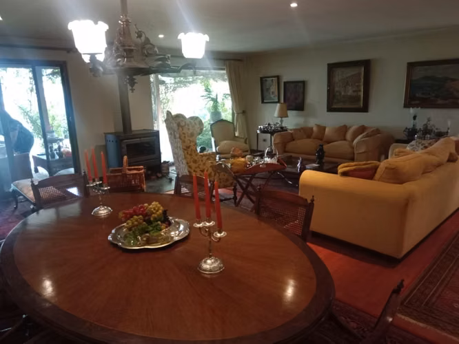 Exclusiva Parcela de 7,44 Hectàreas, con Casa
