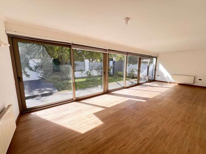 VENTA AMPLIA CASA  EN LAS TRNITARIAS LAS CONDES - Imagen 11