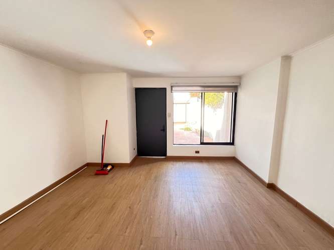 VENTA AMPLIA CASA  EN LAS TRNITARIAS LAS CONDES - Imagen 29
