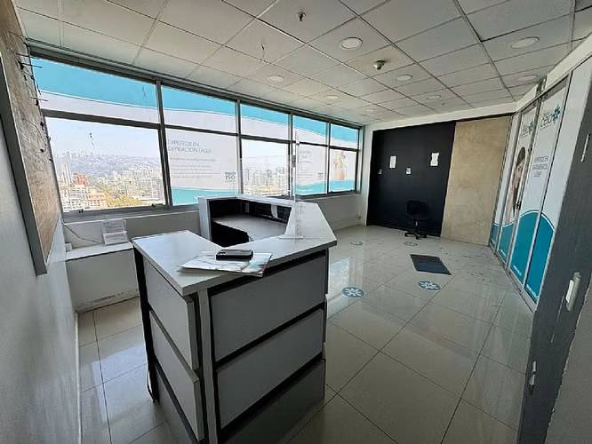 OFICINA LIBERTAD 140 M2 A PASOS DEL MALL