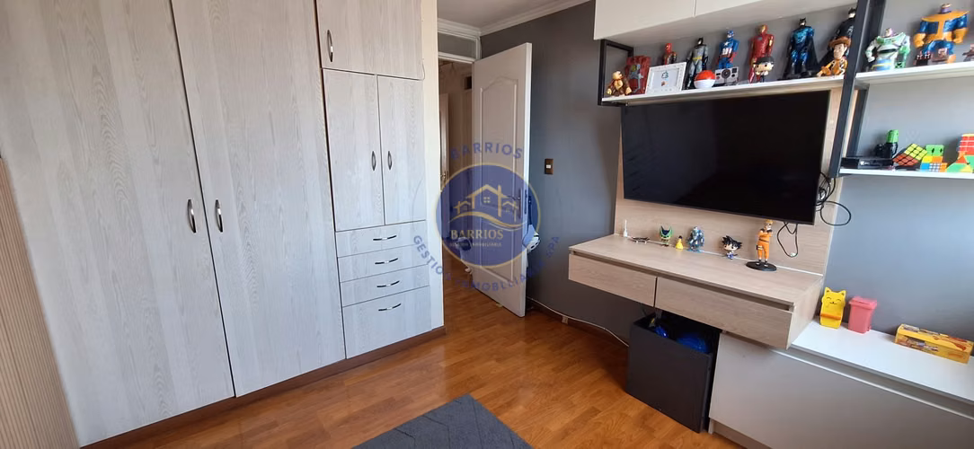 Departamento de 4 habitaciones en venta, Parque Croata