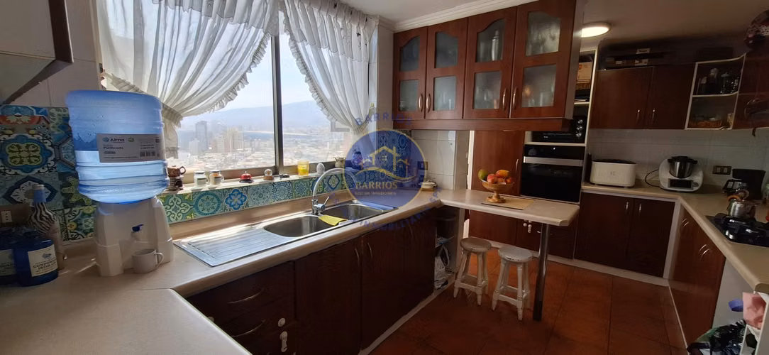 Departamento de 4 habitaciones en venta, Parque Croata