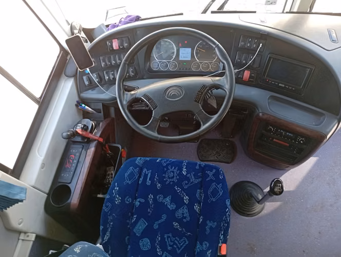 BUS YUTONG 6858 AÑO 2013