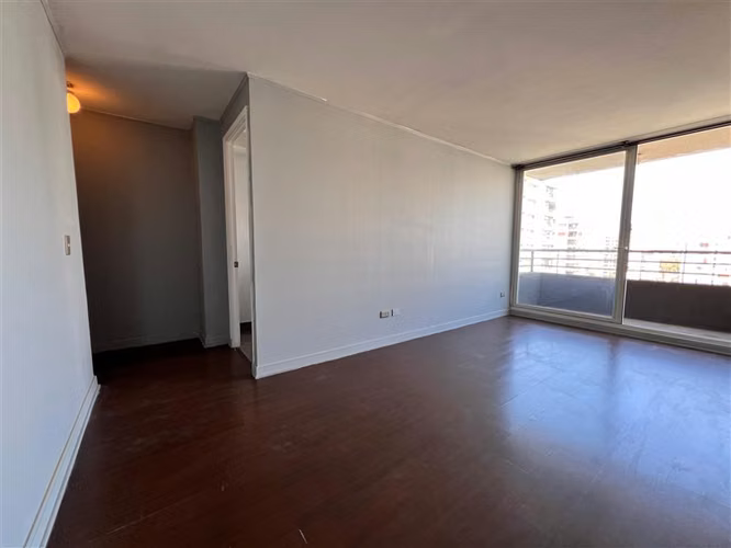 Departamento en arriendo de 2 dorm. en San Miguel