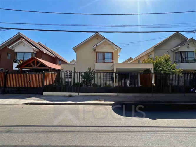 Casa en venta de 3 dorm. en Puente Alto