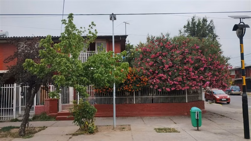 Casa en venta de 2 dorm. en La Florida