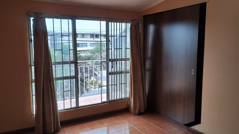 Casa en venta de 2 dorm. en La Florida