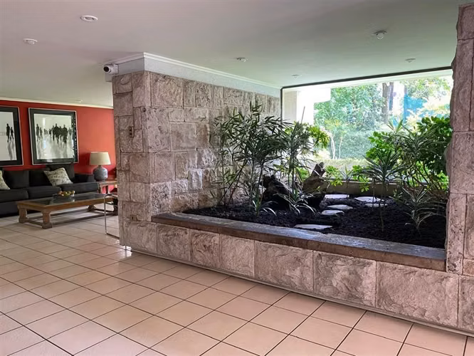Departamento en venta de 4 dorm. en Las Condes