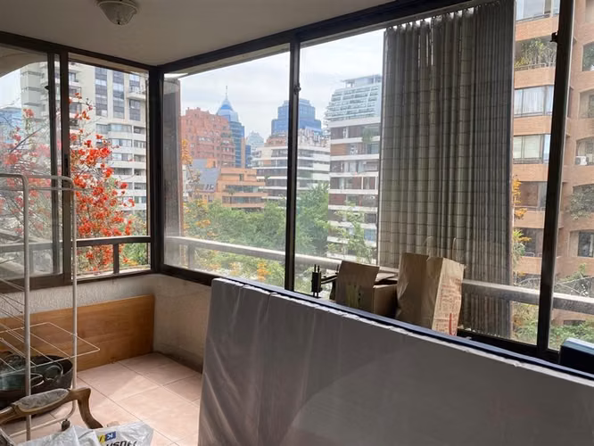 Departamento en venta de 4 dorm. en Las Condes